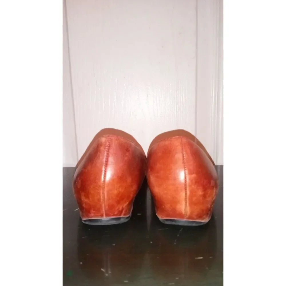 Nurture Women's‎ Leather metal dot studded tip closed toe flats
